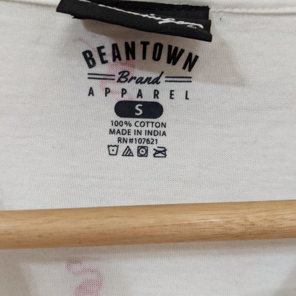 Flamingo White Crew Neck Shirt Size Small Las Vegas - Picture 2 of 5